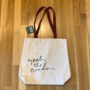 Yeah she reads tote